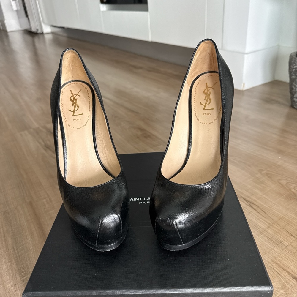 Saint Laurent Black Leather Heels